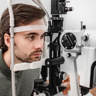 5 semne care să te îndemne să mergi la un consult oftalmologic