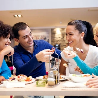  Pauza de masa la locul de munca - Brainfood contra Fastfood