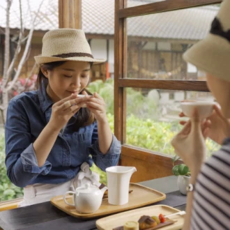 Invitaţie la ceai, cu Yoko Kinoshita – Japonia şi ceaiul verde
