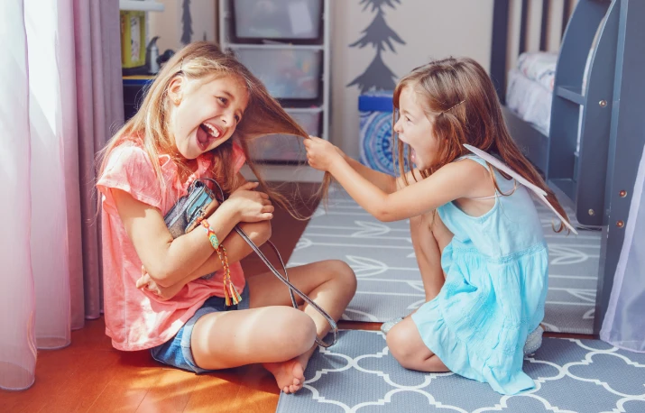 Violența la copii, ce ascunde și cum o puteți gestiona