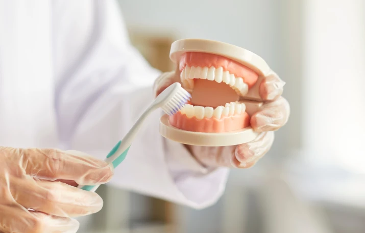 Retracția gingivală nu înseamnă neapărat parodontoză