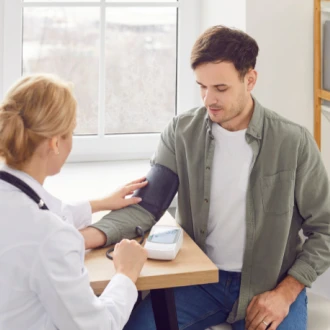Screening cardiovascular recomandat pentru persoanele cu risc genetic