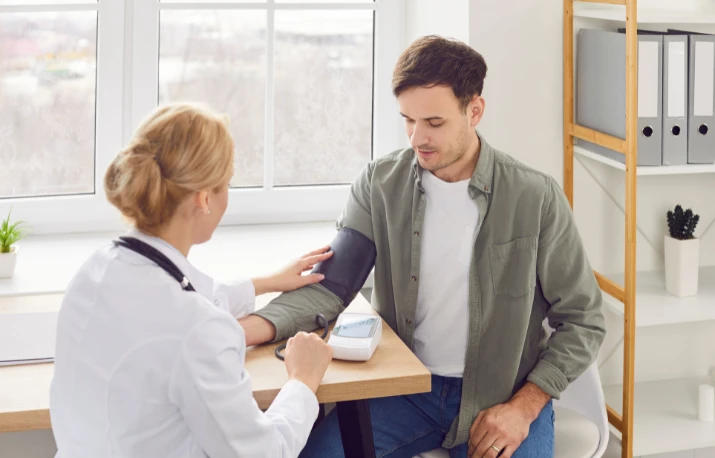 Screening cardiovascular recomandat pentru persoanele cu risc genetic