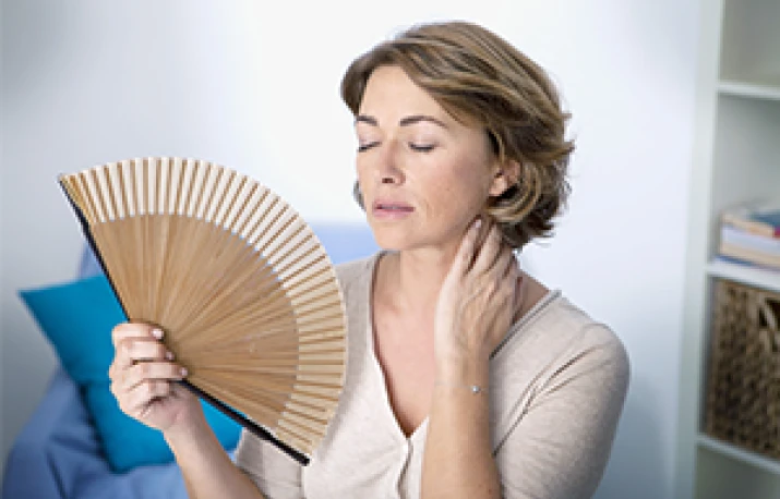 Sfaturi împotriva bufeurilor din timpul menopauzei